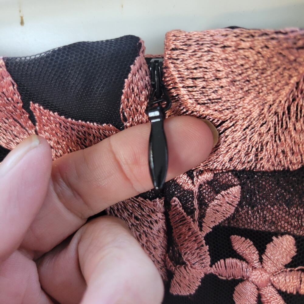 New York and Company Eva Mendez Maddie Skirt Size 8 Lacey Floral Whimsycore Fai - Picture 7 of 10